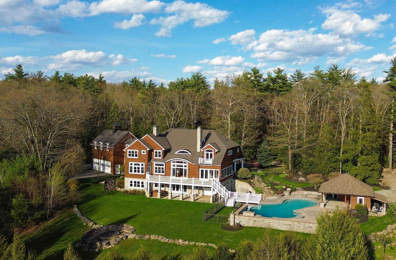 5 Black Birch Drive Amherst NH just sold front exterior aerial view