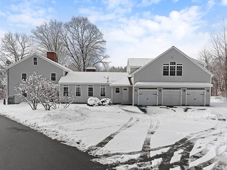 95 Wright Road Hollis NH just sold front exterior