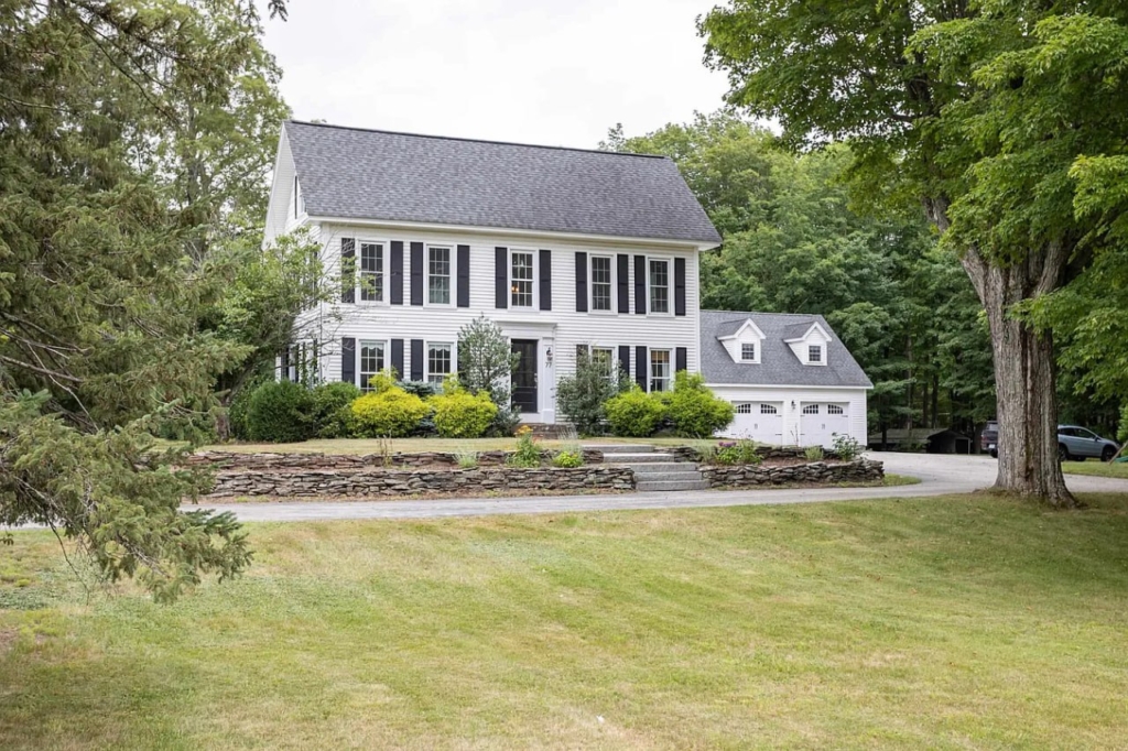 77 Broad Street Hollis NH just sold front exterior